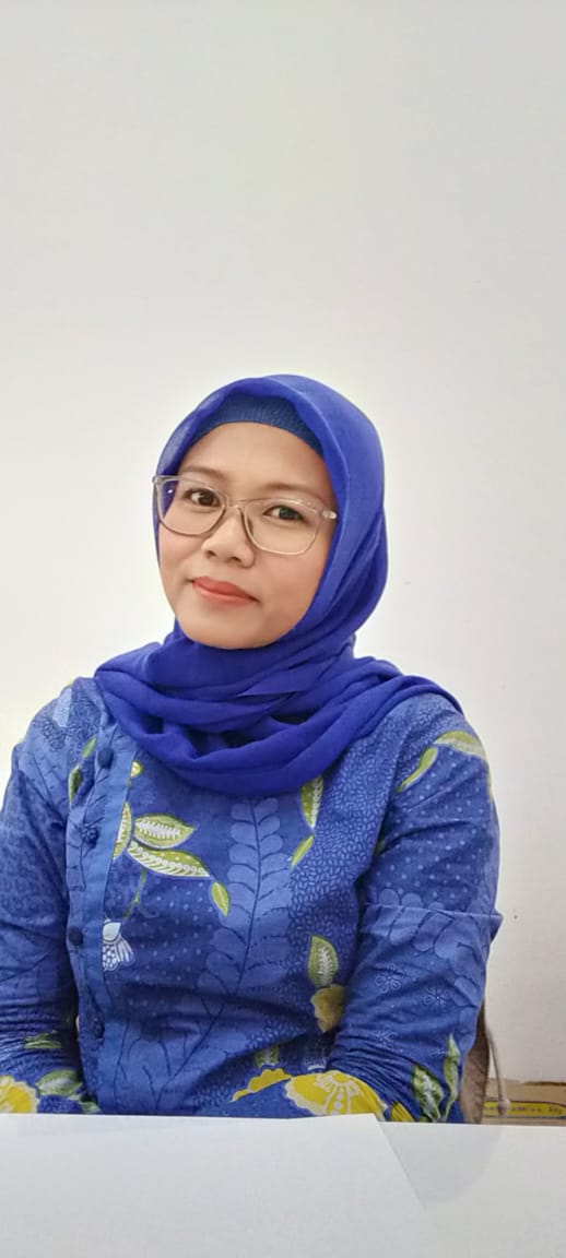 Foto Neng Ema Tripujawati, S.Pd