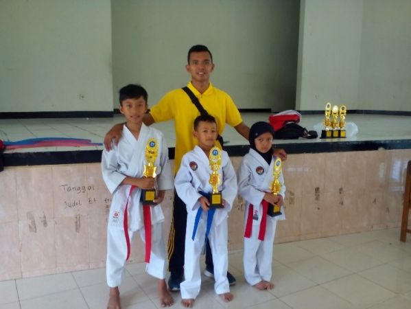 Karate (kelas 1&2)