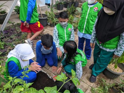Labschool Go Green Community (Kelas 3,4,5&6)